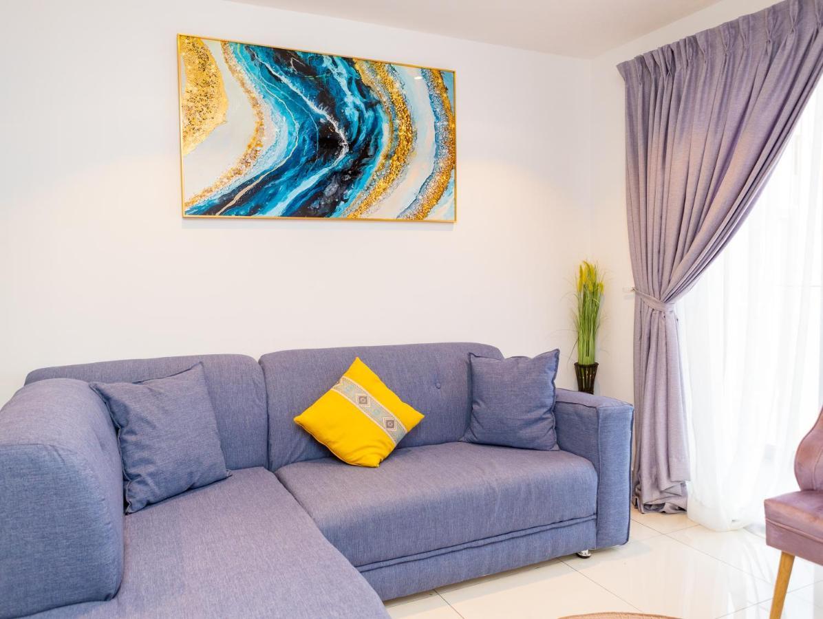 Piano And Gold At The Lennox, Airport Residential Apartment Акра Екстериор снимка